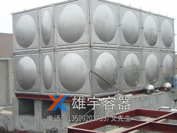 不（bú）鏽鋼水箱定製