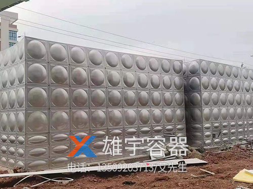 大型（xíng）不鏽鋼水箱