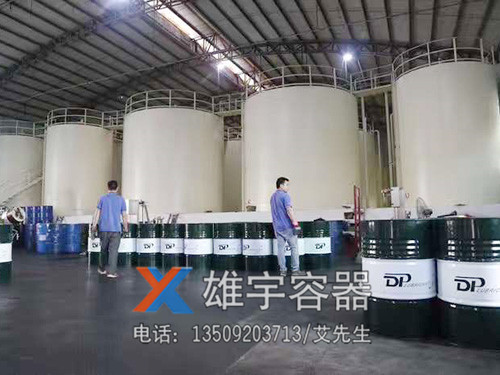 大型不鏽（xiù）鋼儲罐（guàn）